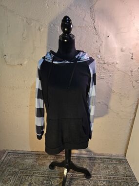 Large Womens LoveU Dear Sweatshirt Hoodie Black Checkered